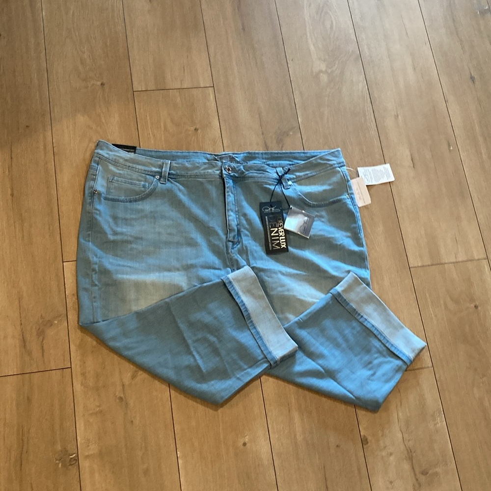 Diane Gilman Short Size 26W